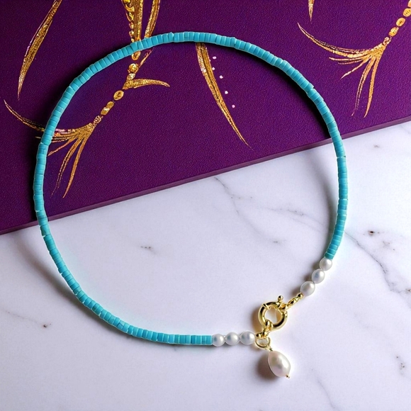 🆕Turquoise & Freshwater Pearls Beaded Necklace | 14K Gold Accents | Trendy Chic - Picture 8 of 13